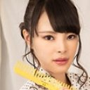 小柄な美女「天緒まい」の濡れたピンクのオマンコをとことん眺めましょう。